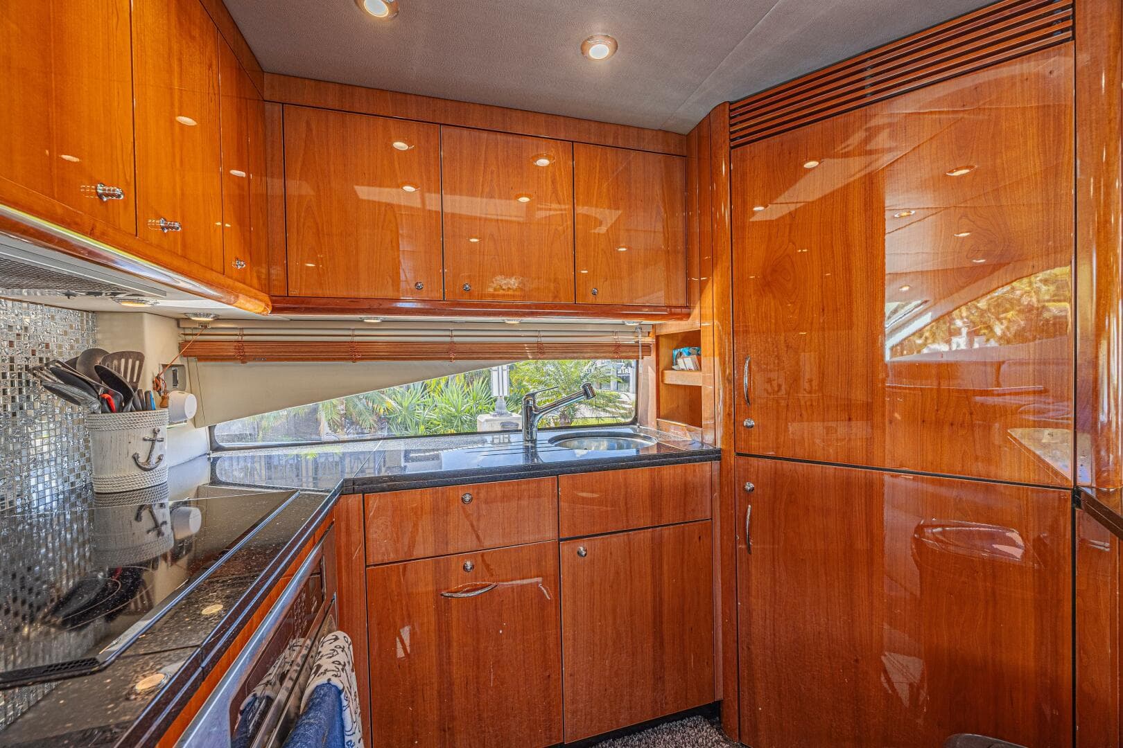 2006 Sunseeker 75 Yacht — photo 26