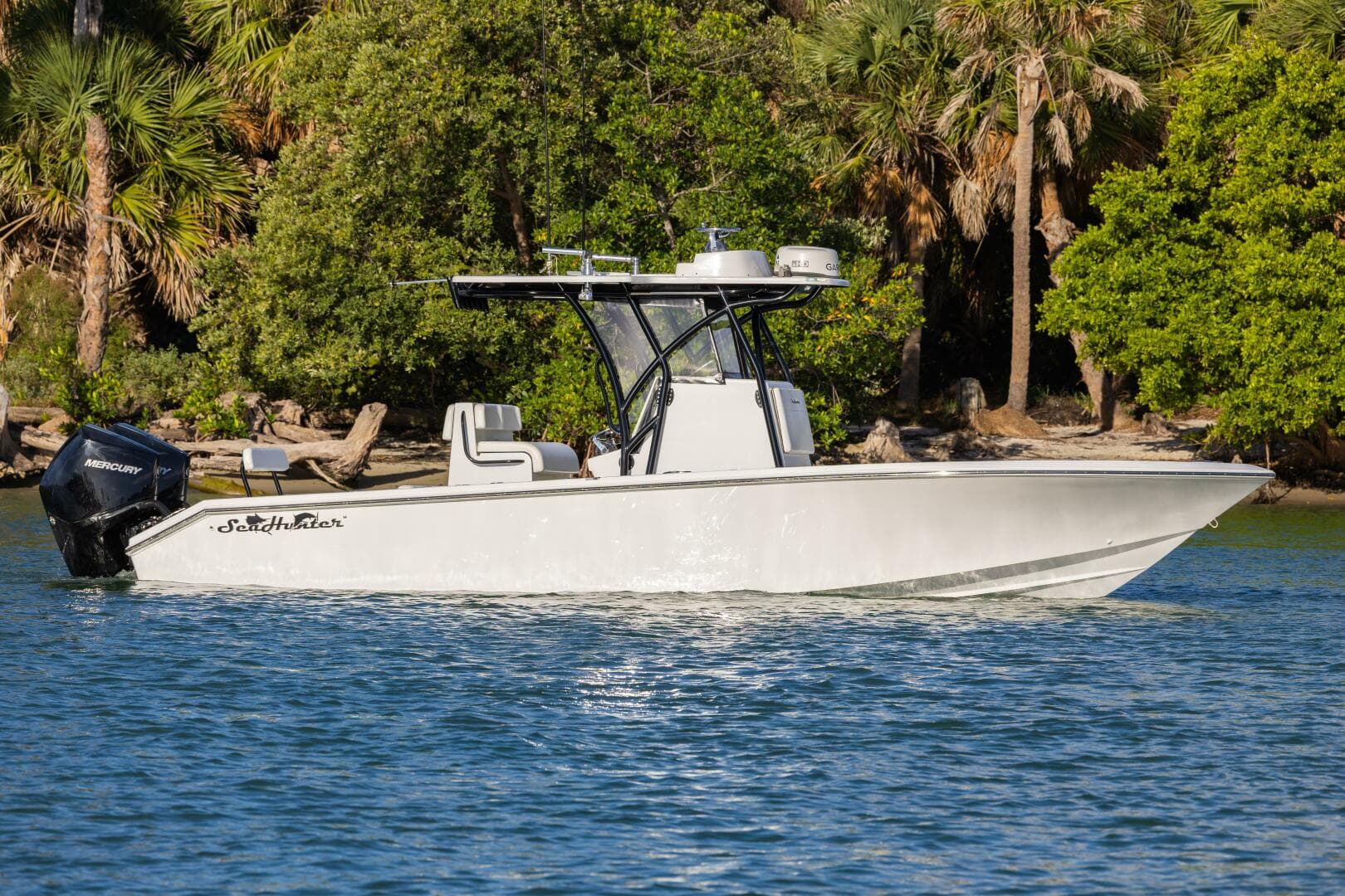 2019 Seahunter Floridian 28 — photo 1