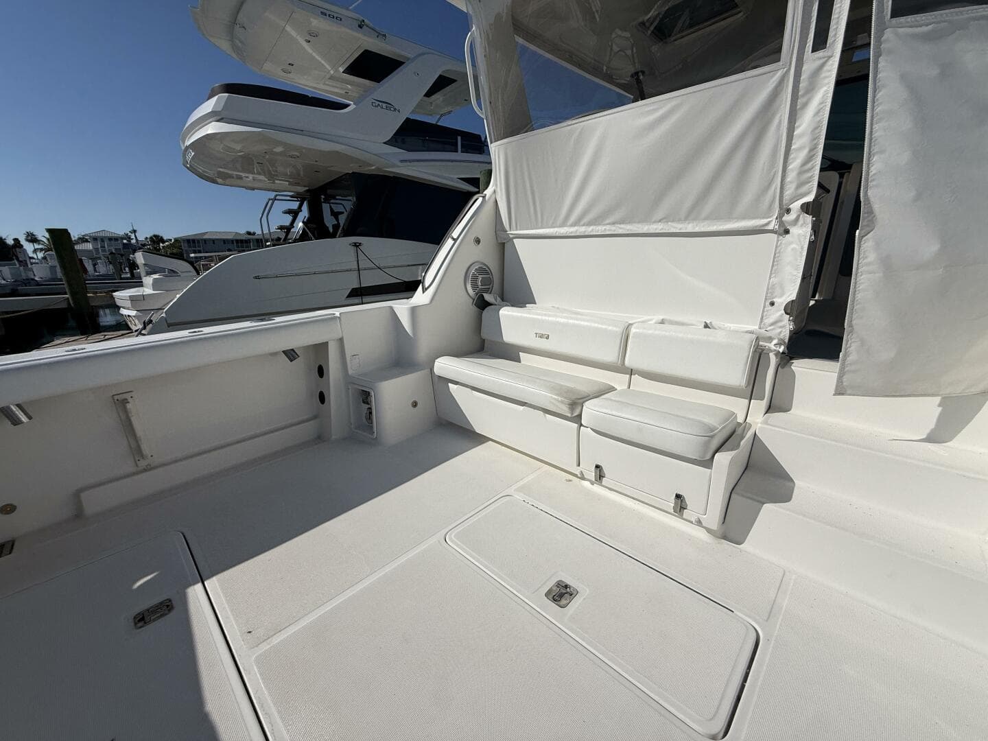2004 Tiara Yachts 4200 Open — photo 21