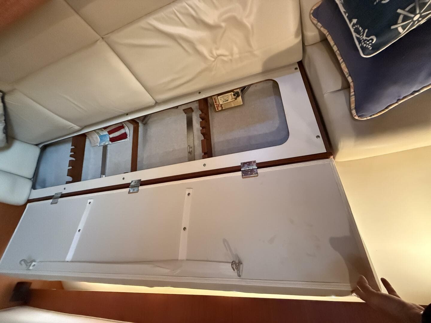 2004 Tiara Yachts 4200 Open — photo 11