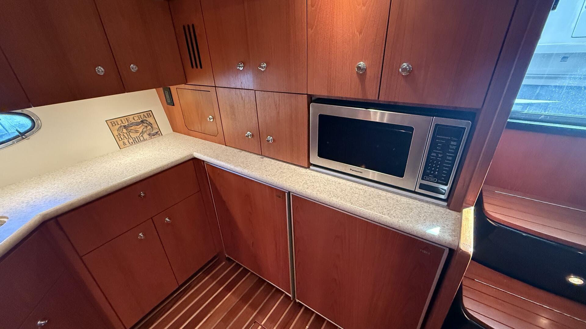 2004 Tiara Yachts 4200 Open — photo 8