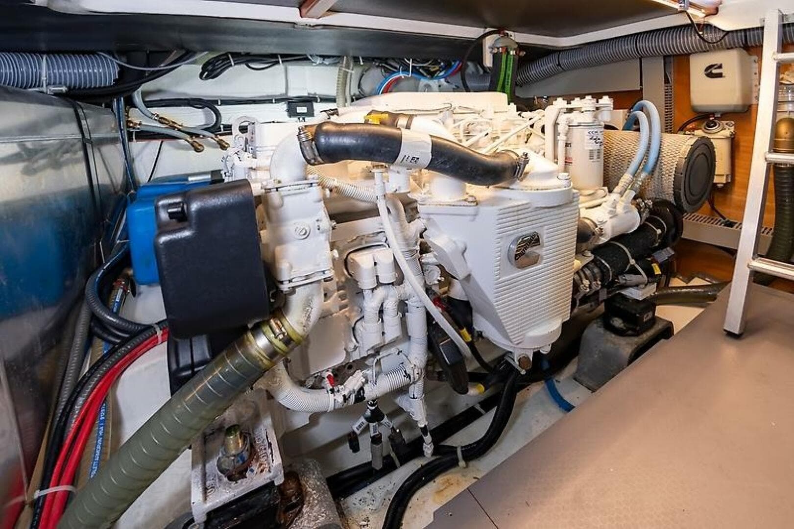 2022 Beneteau Swift Trawler — photo 53