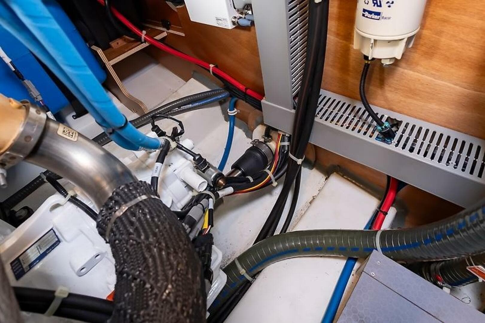 2022 Beneteau Swift Trawler — photo 57