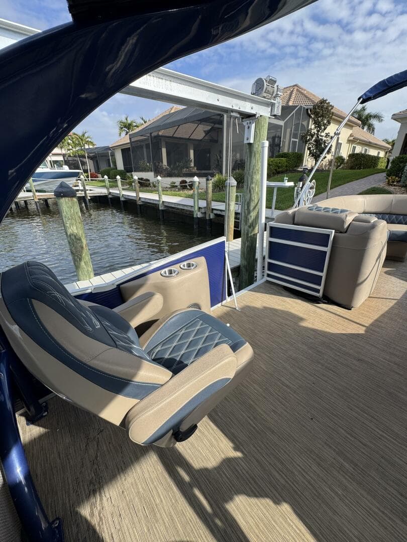 2021 Bennington — photo 6