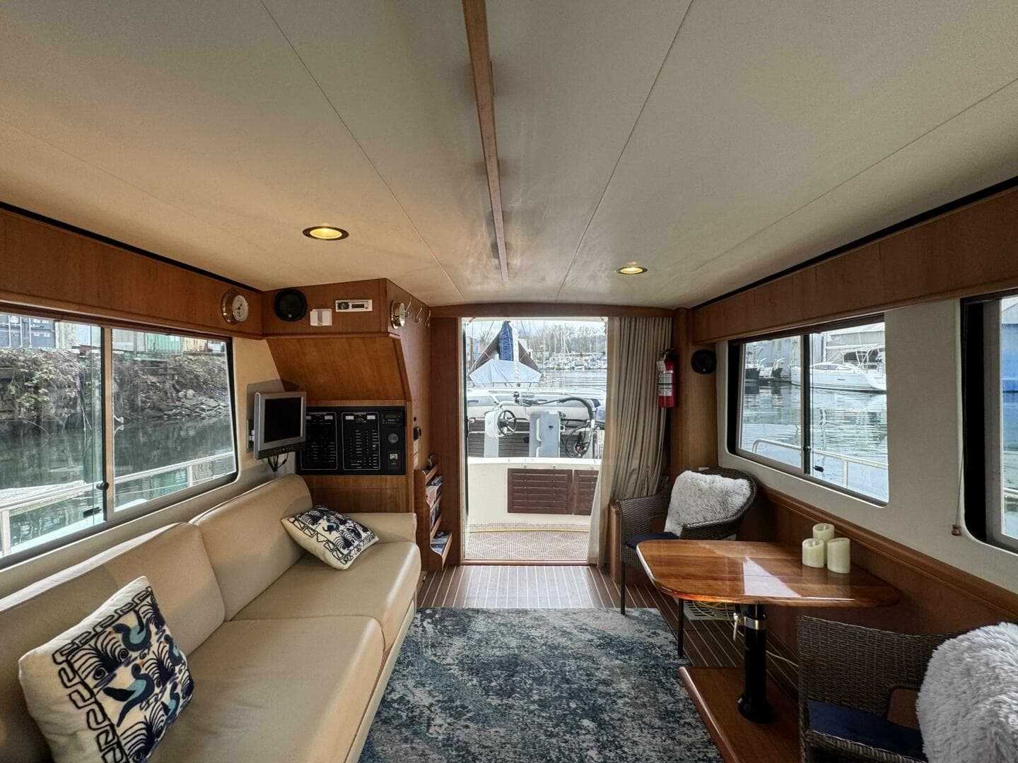 2006 Mainship — photo 12