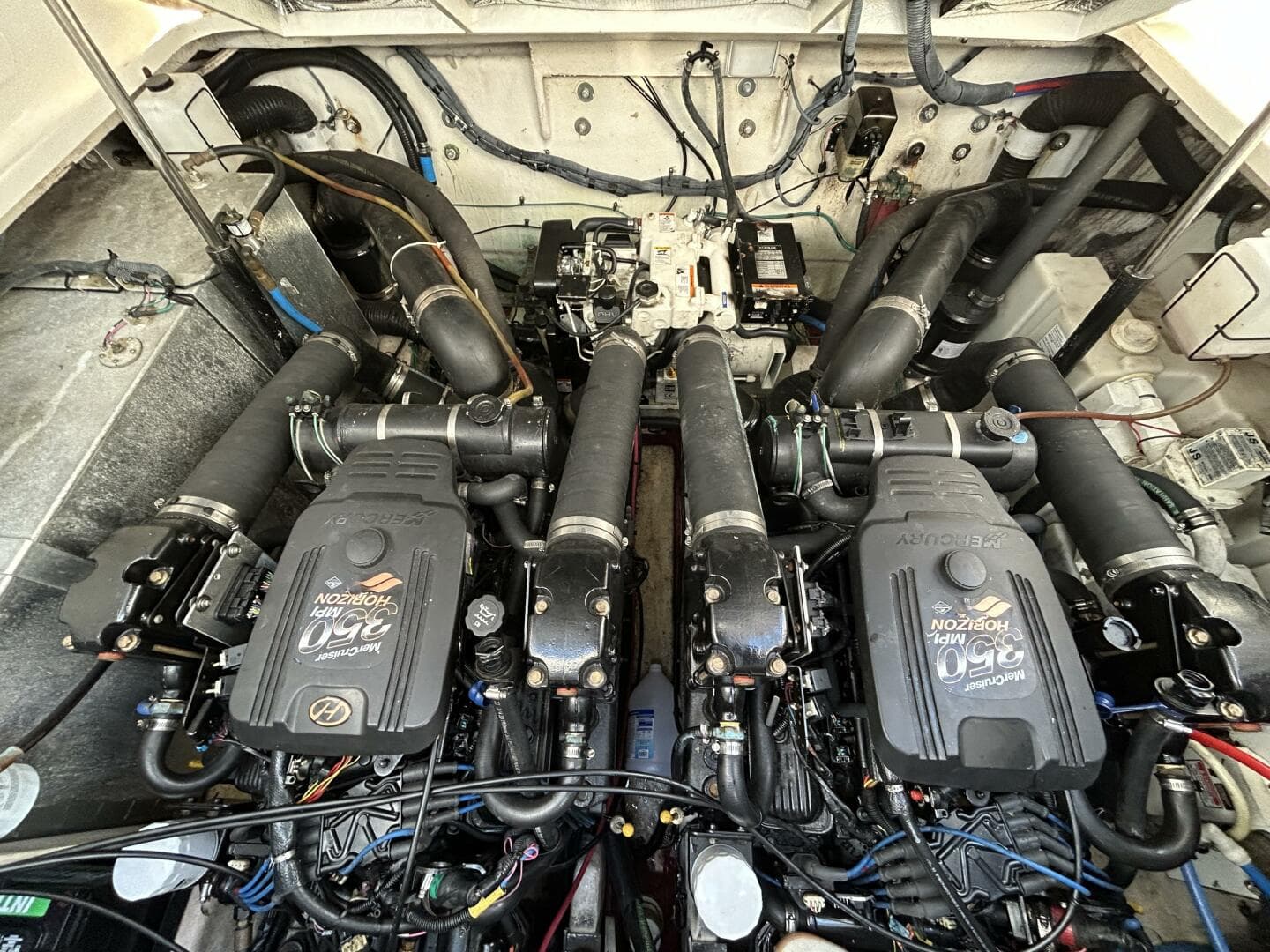 2006 Sea Ray 320 Sundancer — photo 16