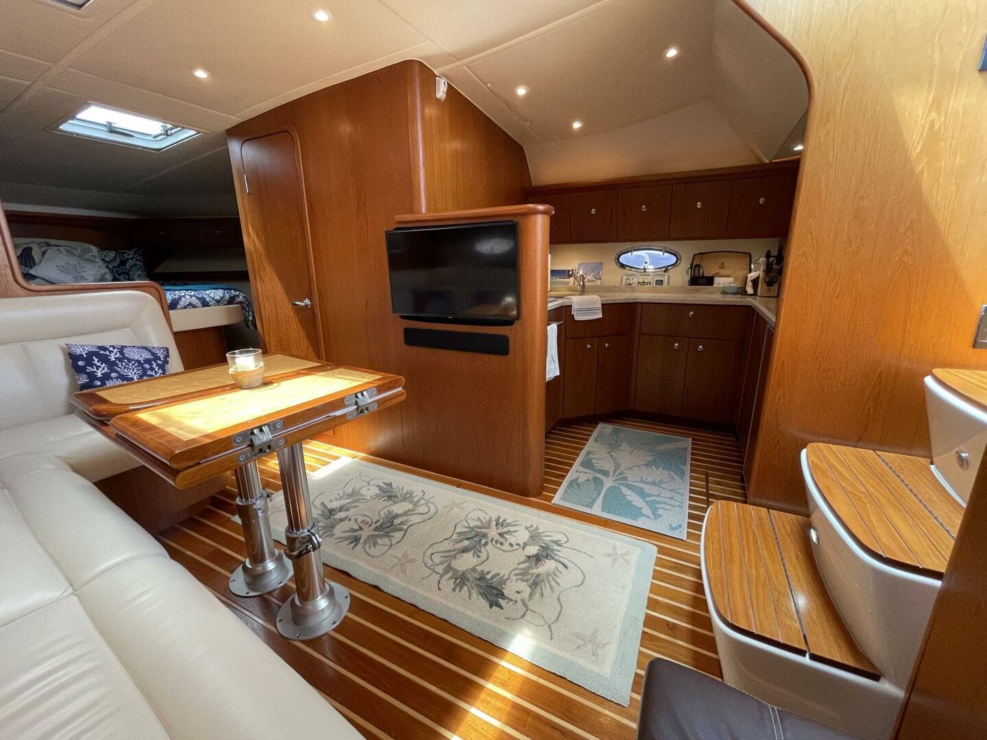 2009 Tiara Yachts 4200 Open — photo 45