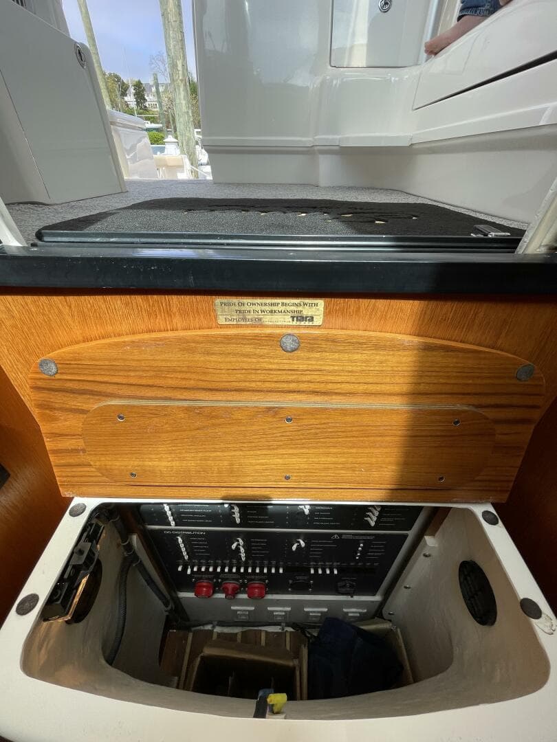 2009 Tiara Yachts 4200 Open — photo 55