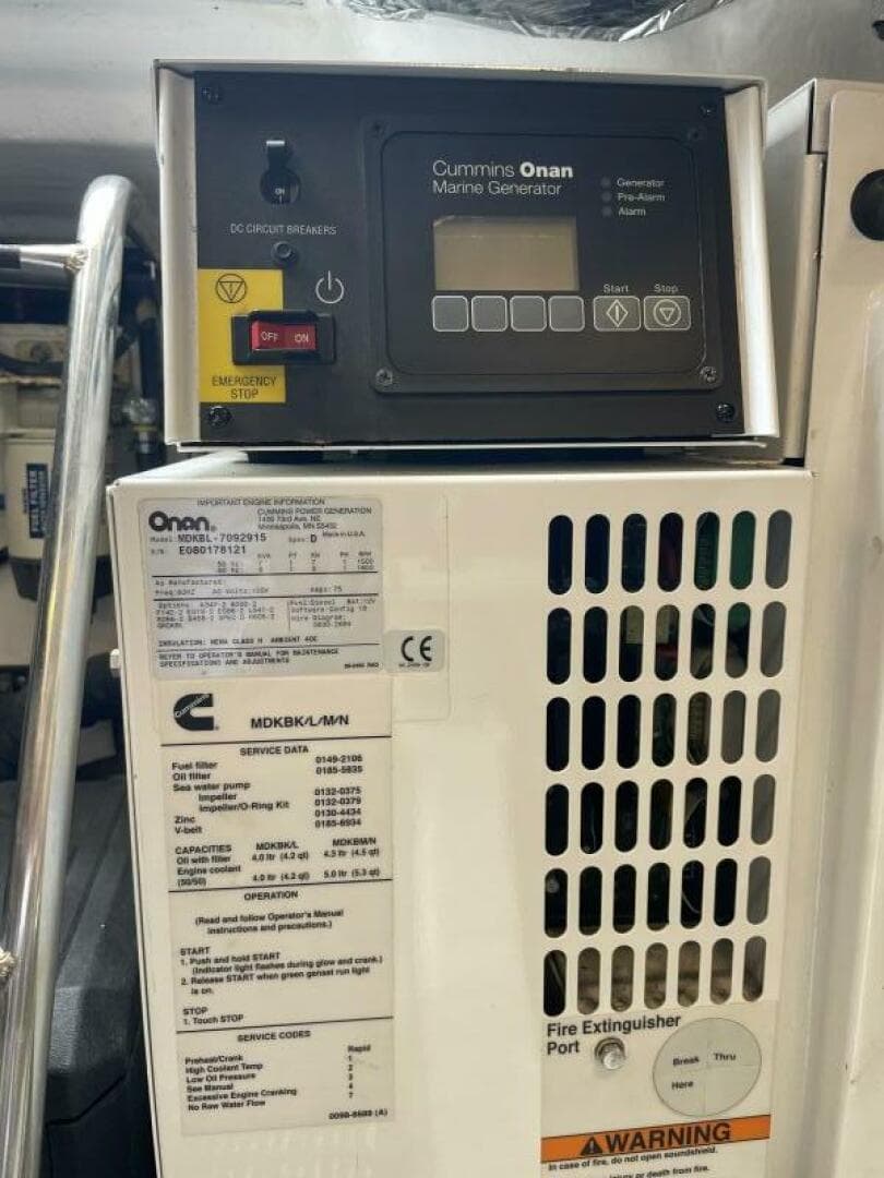 2009 Tiara Yachts 4200 Open — photo 81