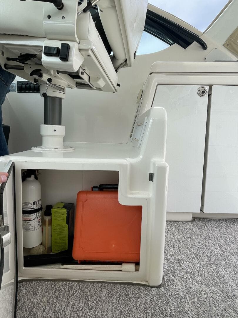 2009 Tiara Yachts 4200 Open — photo 34