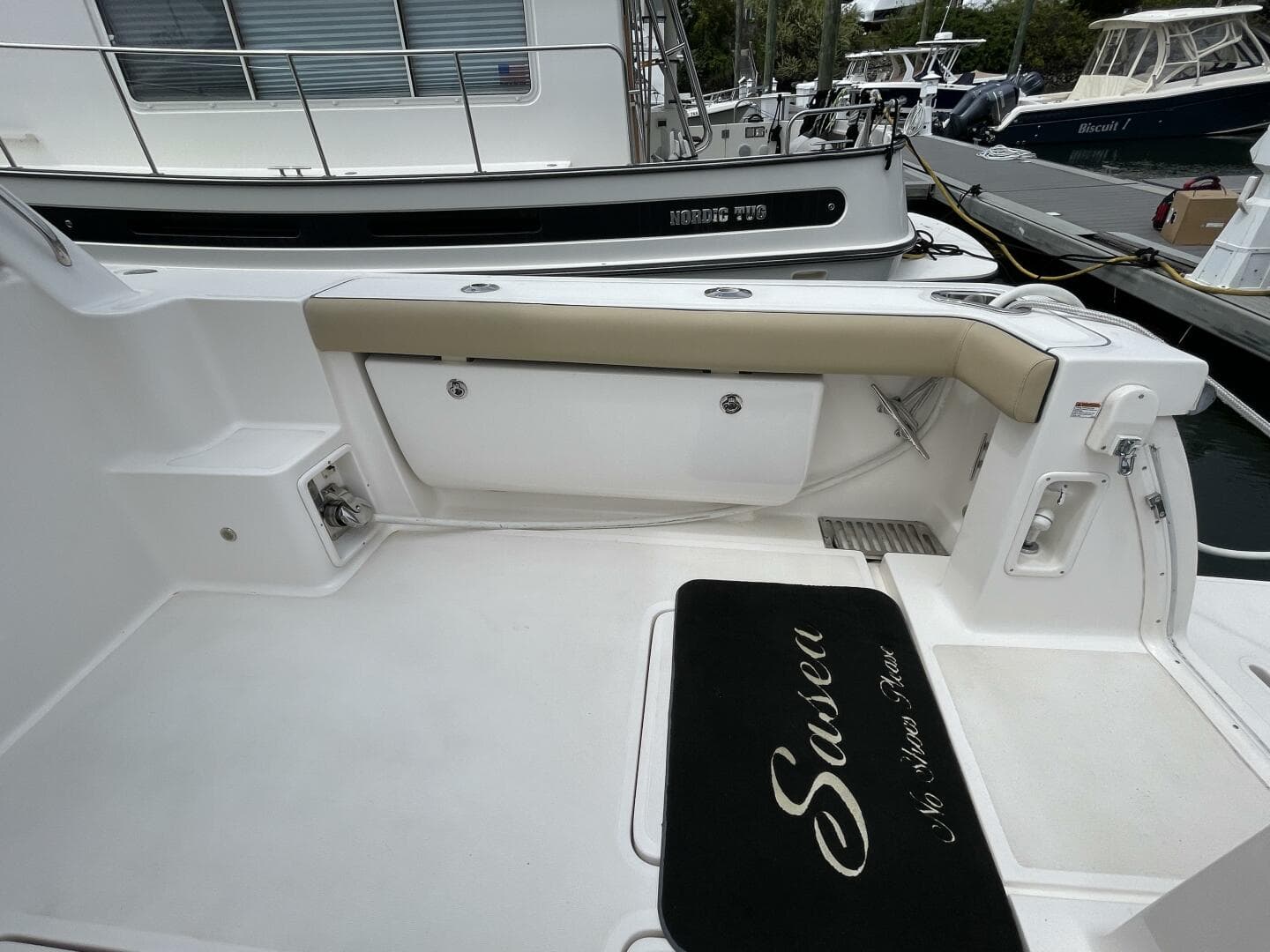 2009 Tiara Yachts 4200 Open — photo 12