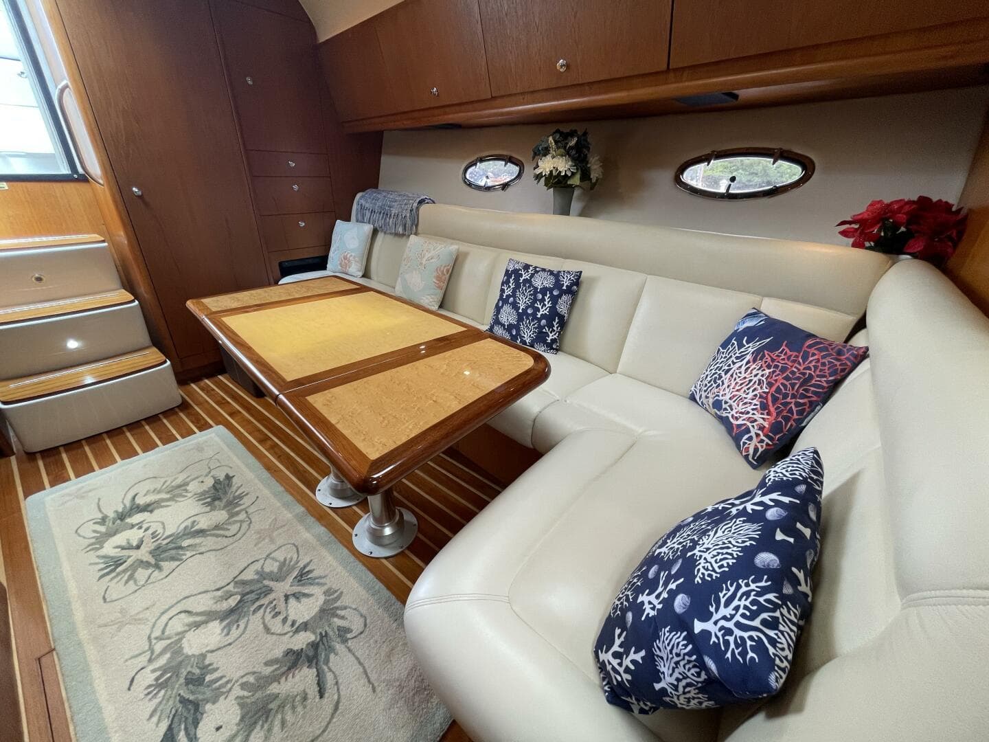2009 Tiara Yachts 4200 Open — photo 47