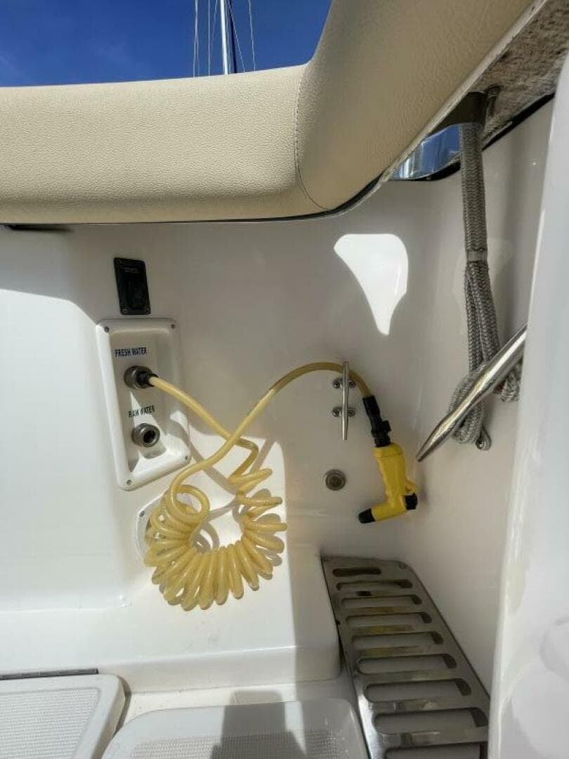 2009 Tiara Yachts 4200 Open — photo 15