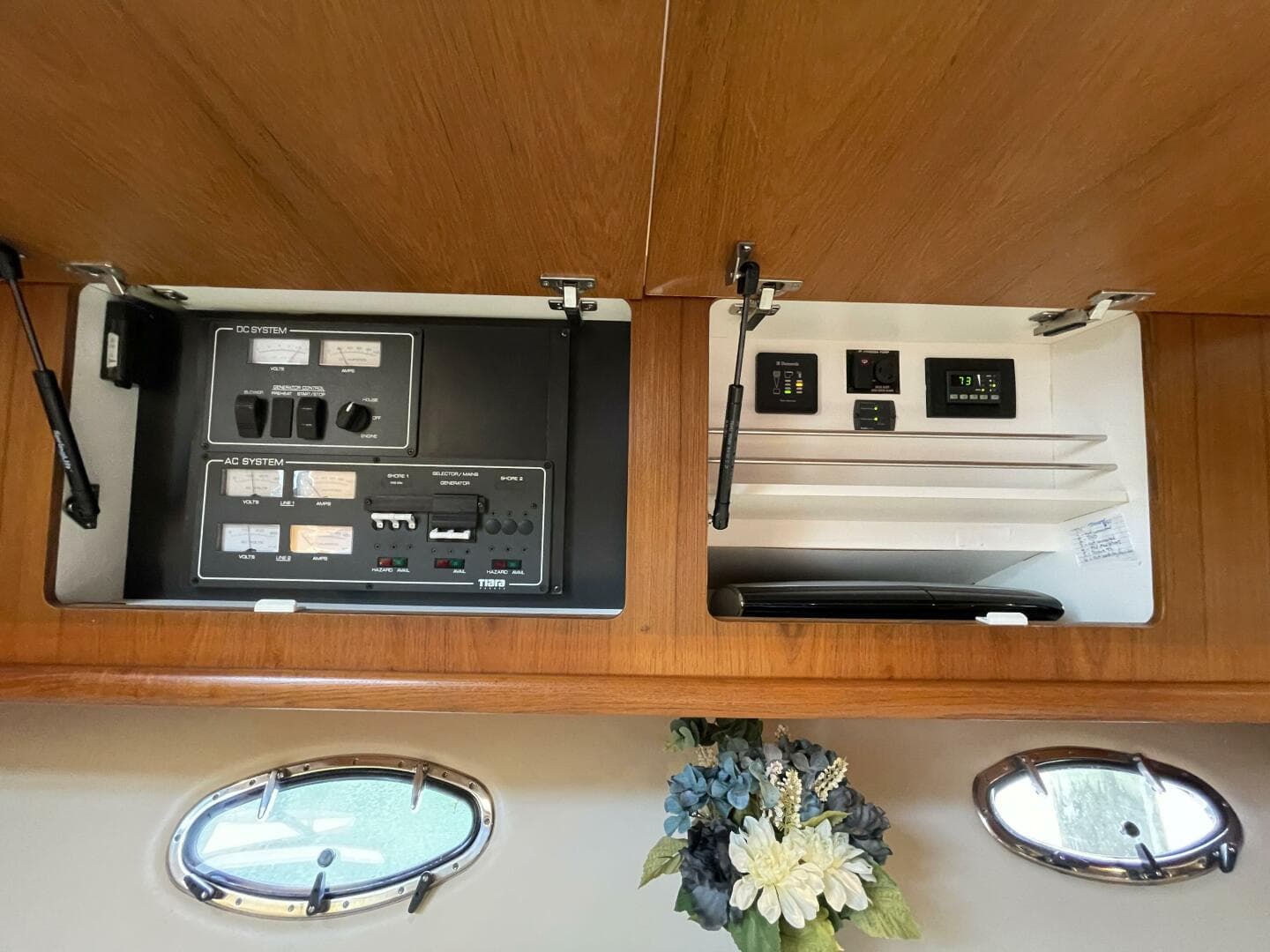 2009 Tiara Yachts 4200 Open — photo 51