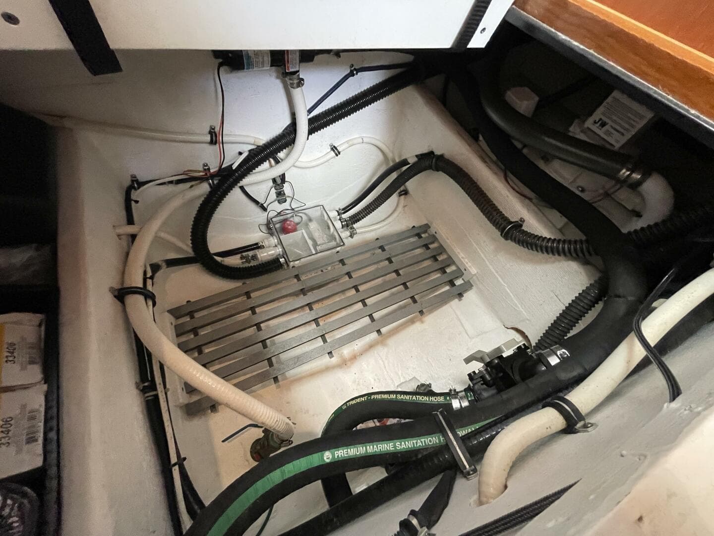 2009 Tiara Yachts 4200 Open — photo 86