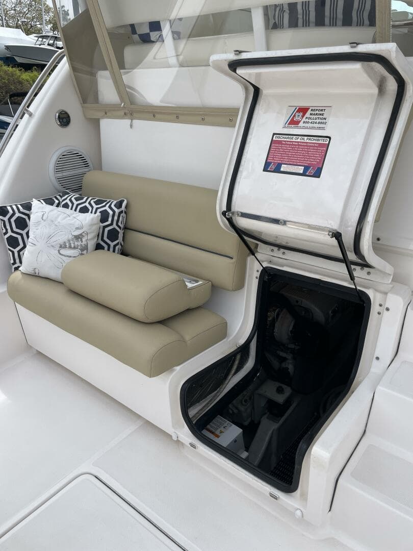 2009 Tiara Yachts 4200 Open — photo 21