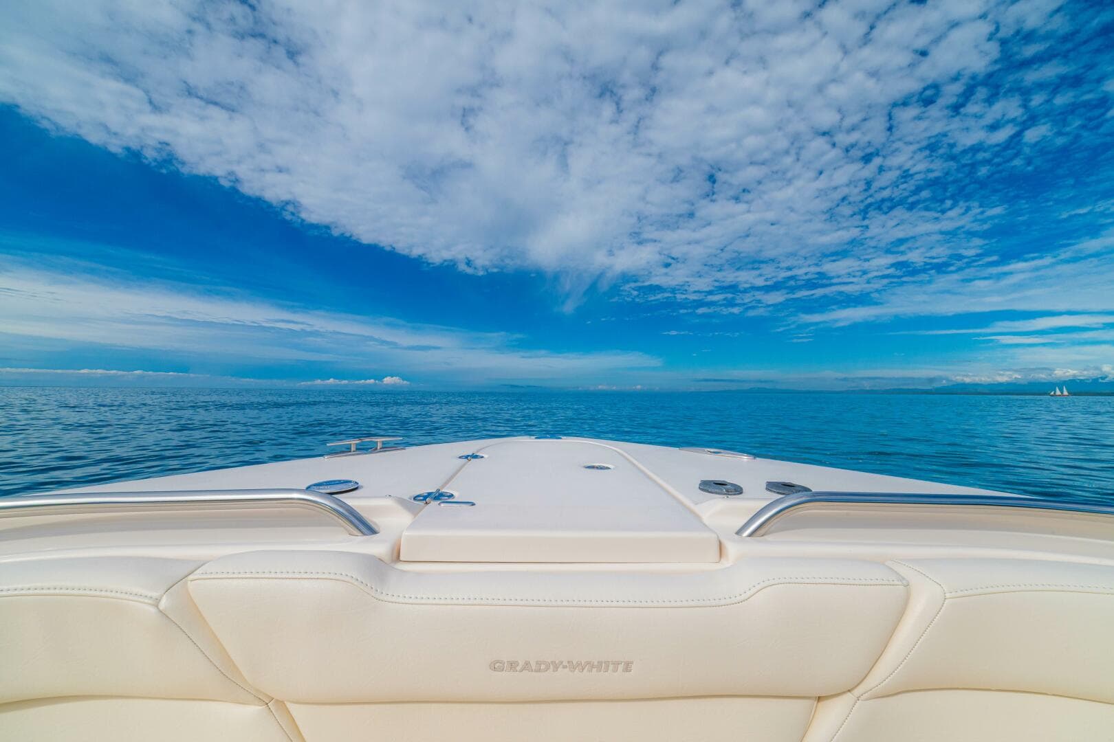 2020 Grady-White Freedom 375 — photo 27