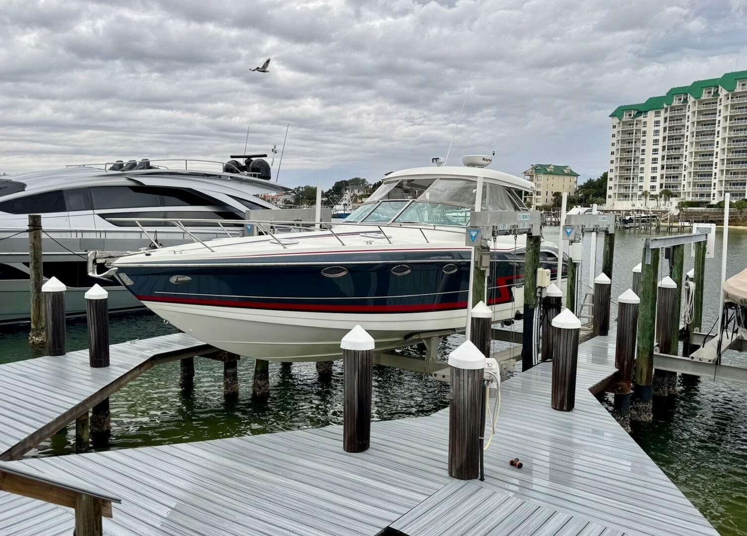 2016 Formula 370 Super Sport — photo 22