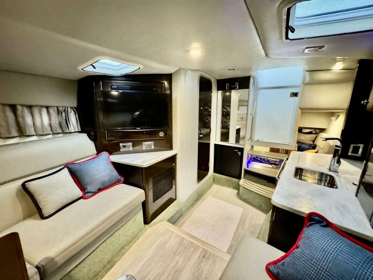 2016 Formula 370 Super Sport — photo 4