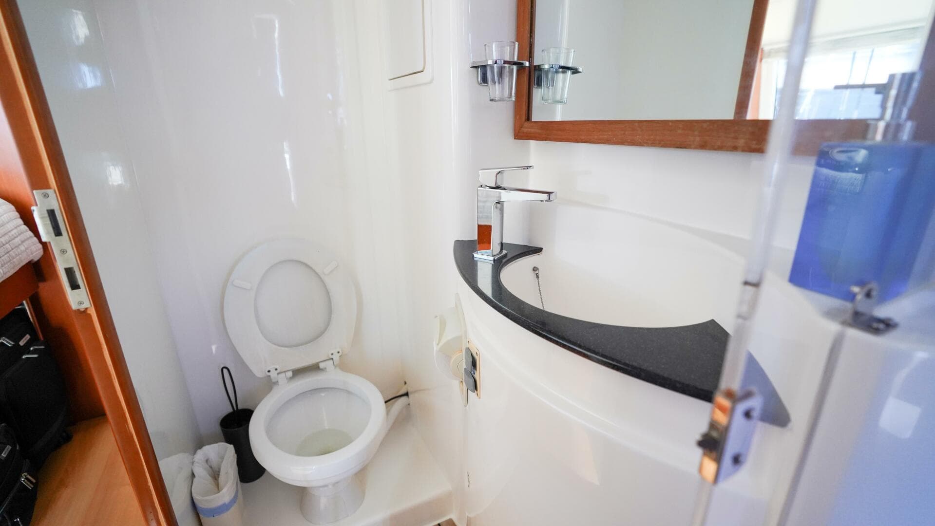 2014 Leopard 58 — photo 36