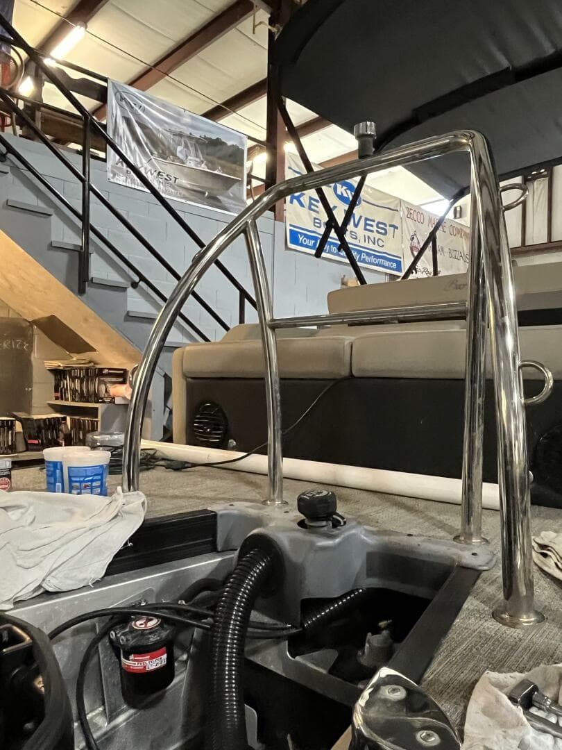 2021 Barletta Cabrio 22 Uc Tri-Toon — photo 6