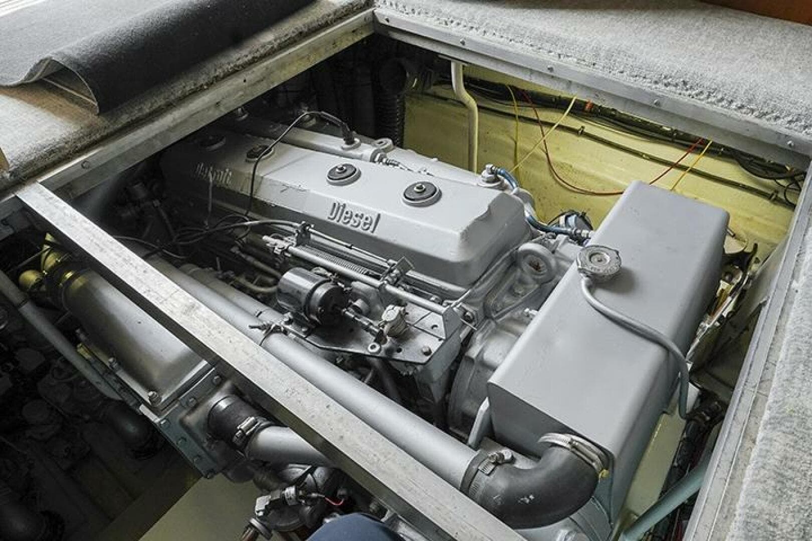 1987 Viking Palm Beach — photo 29