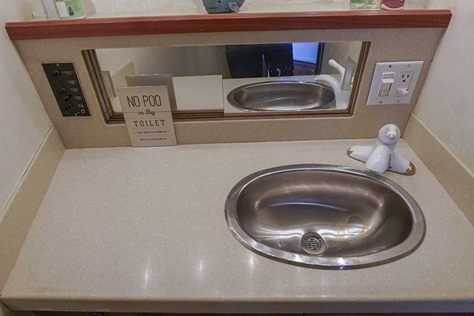 1987 Viking Palm Beach — photo 28