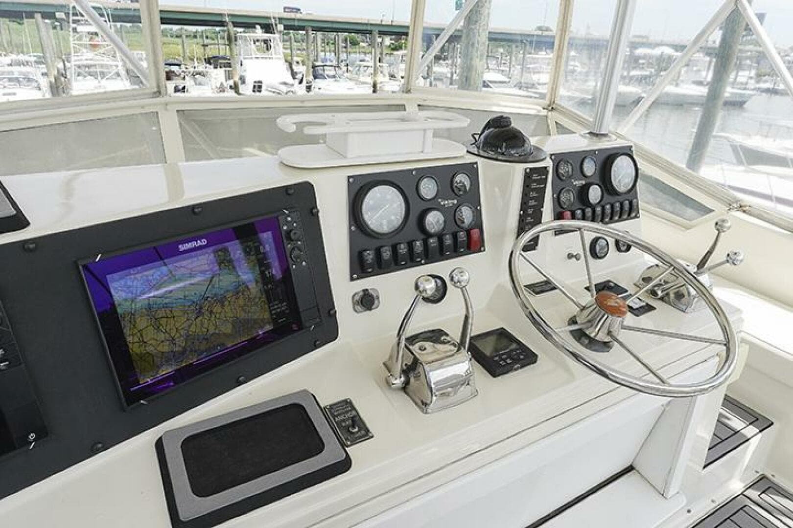 1987 Viking Palm Beach — photo 15