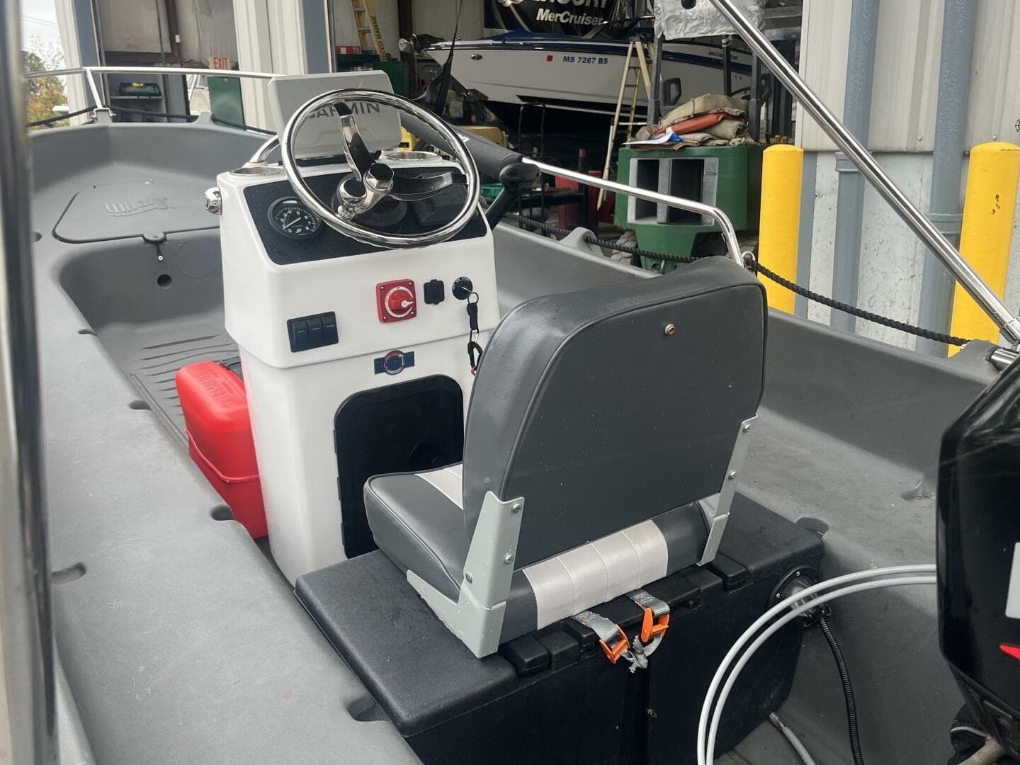 2021 Whaly 435R — photo 7