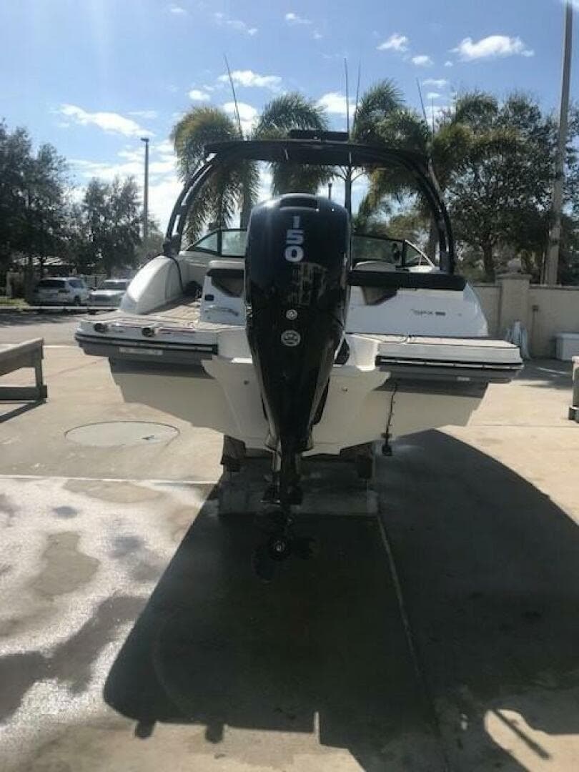 2022 Sea Ray Spx 190 OB — photo 10