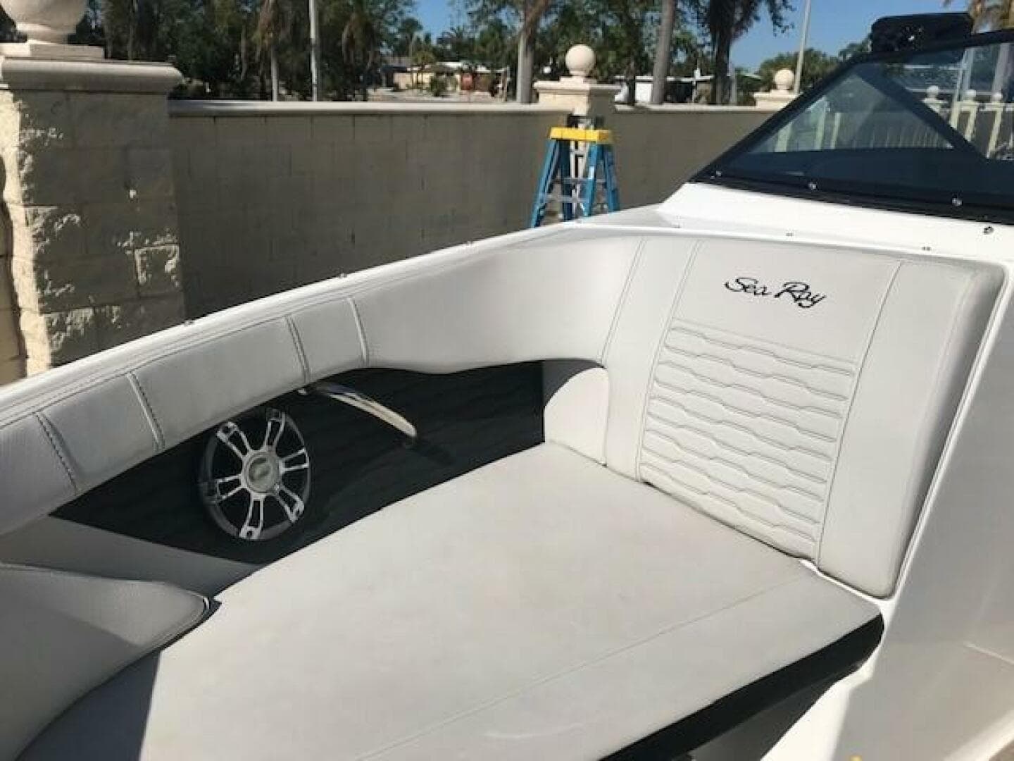2022 Sea Ray Spx 190 OB — photo 14