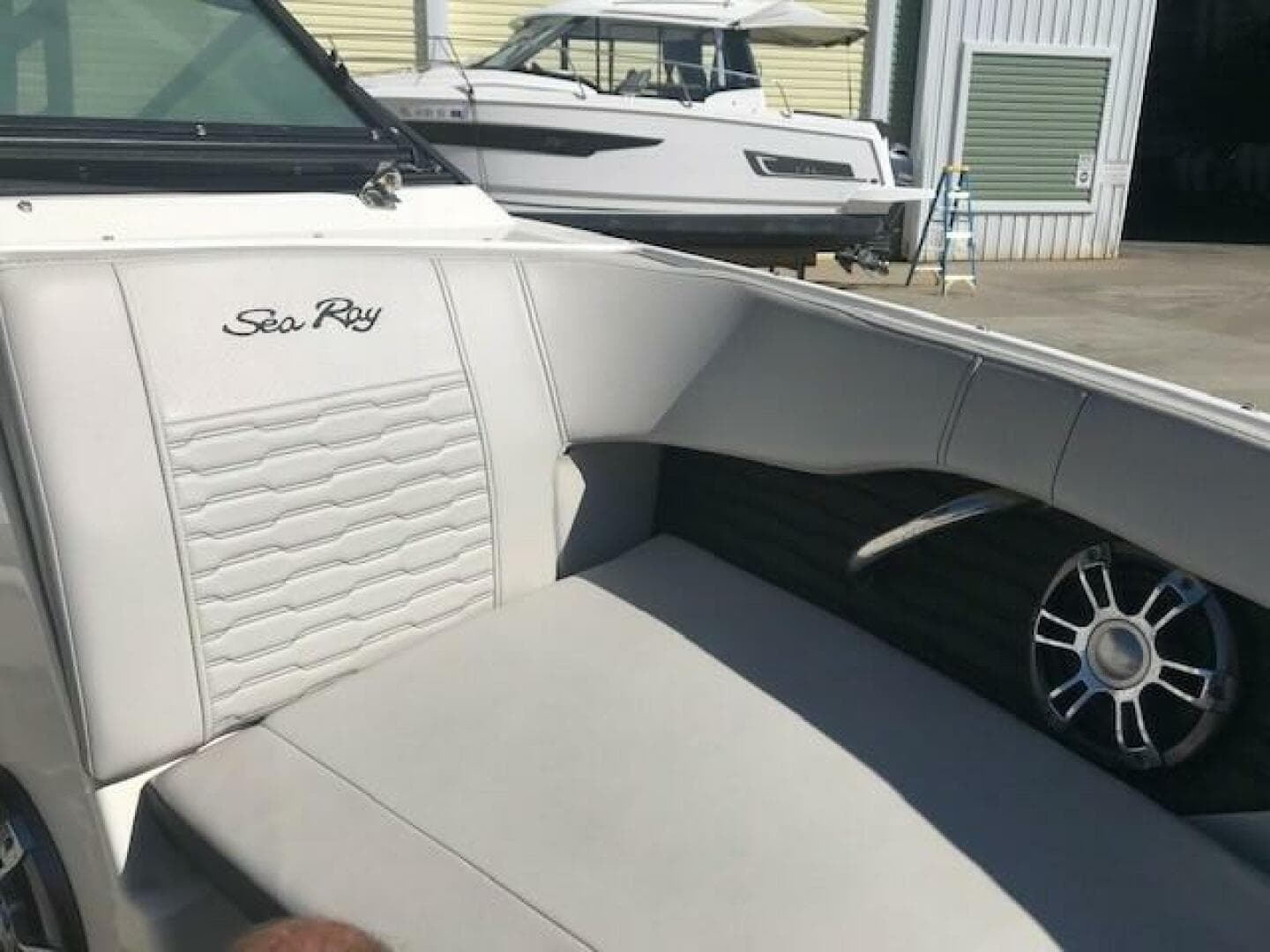 2022 Sea Ray Spx 190 OB — photo 15