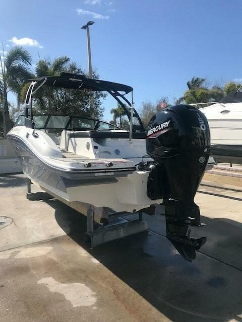 2022 Sea Ray Spx 190 OB — photo 8