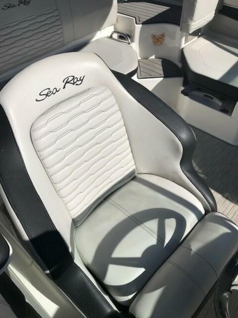 2022 Sea Ray Spx 190 OB — photo 26