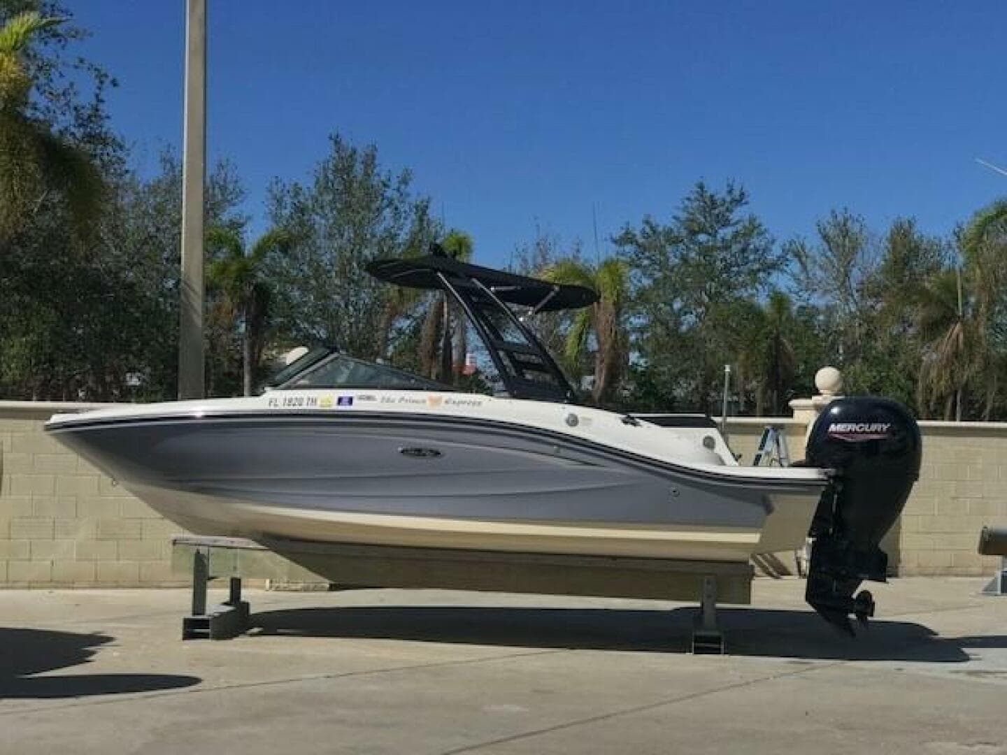 2022 Sea Ray Spx 190 OB — photo 9
