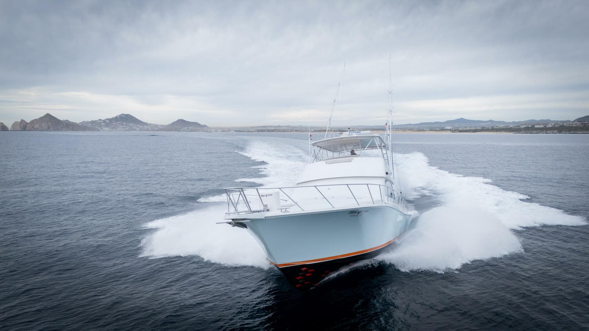 2000 Viking 55 Convertible — photo 39