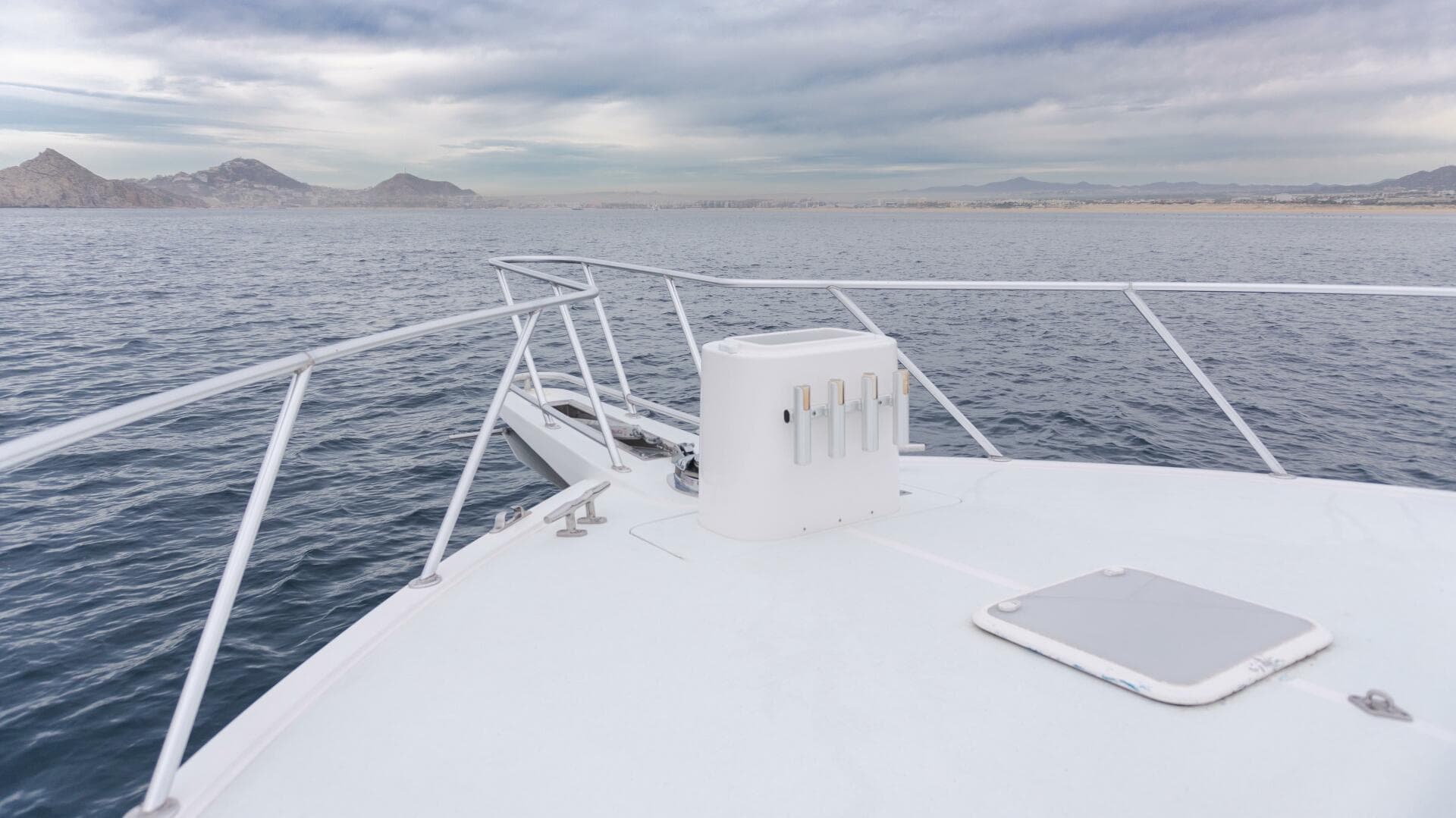 2000 Viking 55 Convertible — photo 20