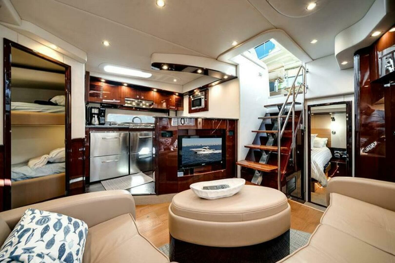 2012 Sea Ray 610 Sundancer — photo 26