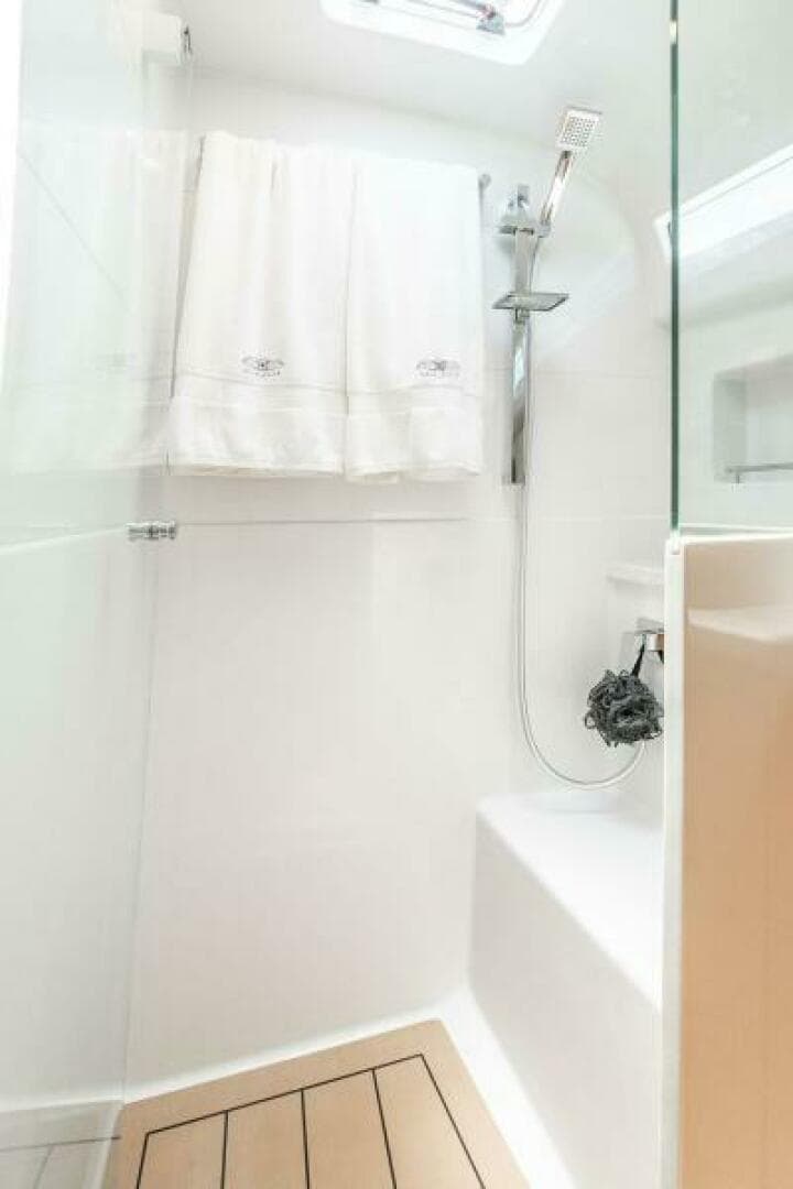 2019 Palm Beach Motor Yachts GT 50 — photo 46