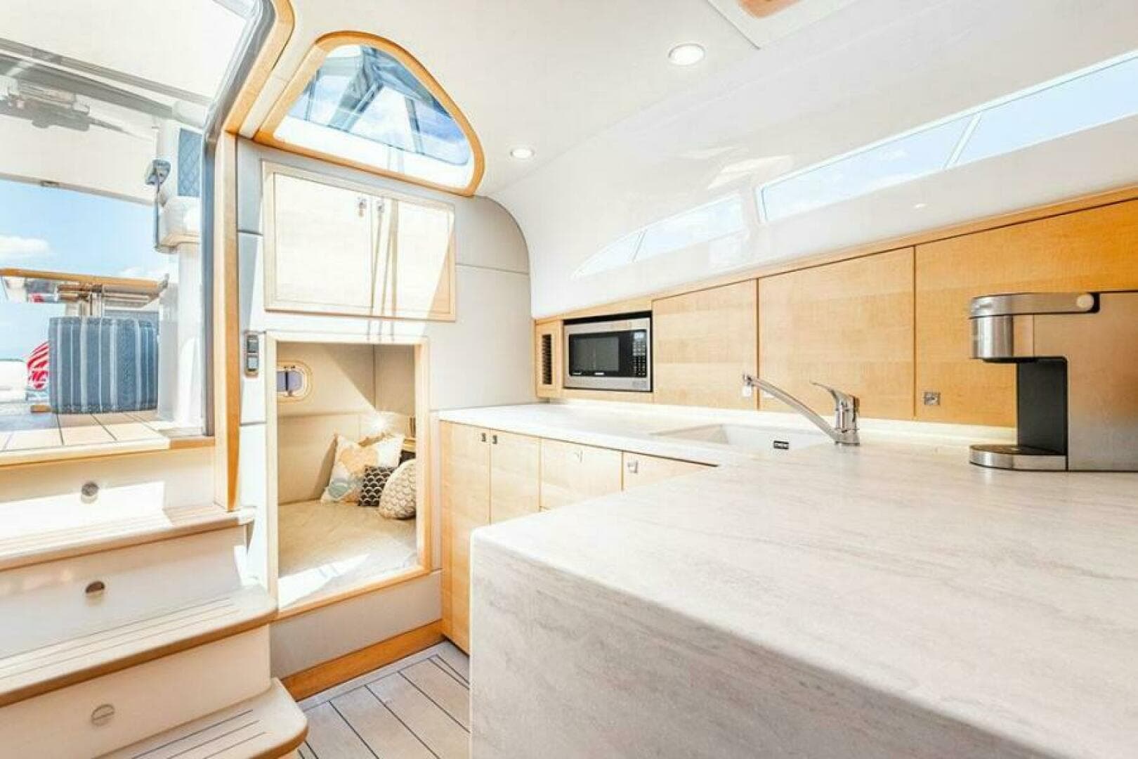 2019 Palm Beach Motor Yachts GT 50 — photo 37