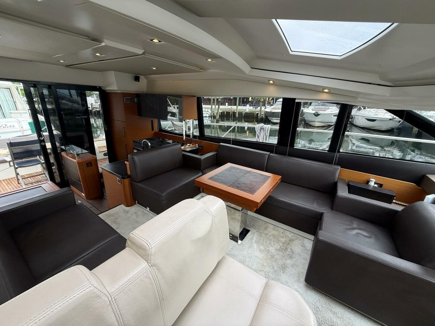 2017 Prestige 500S — photo 38