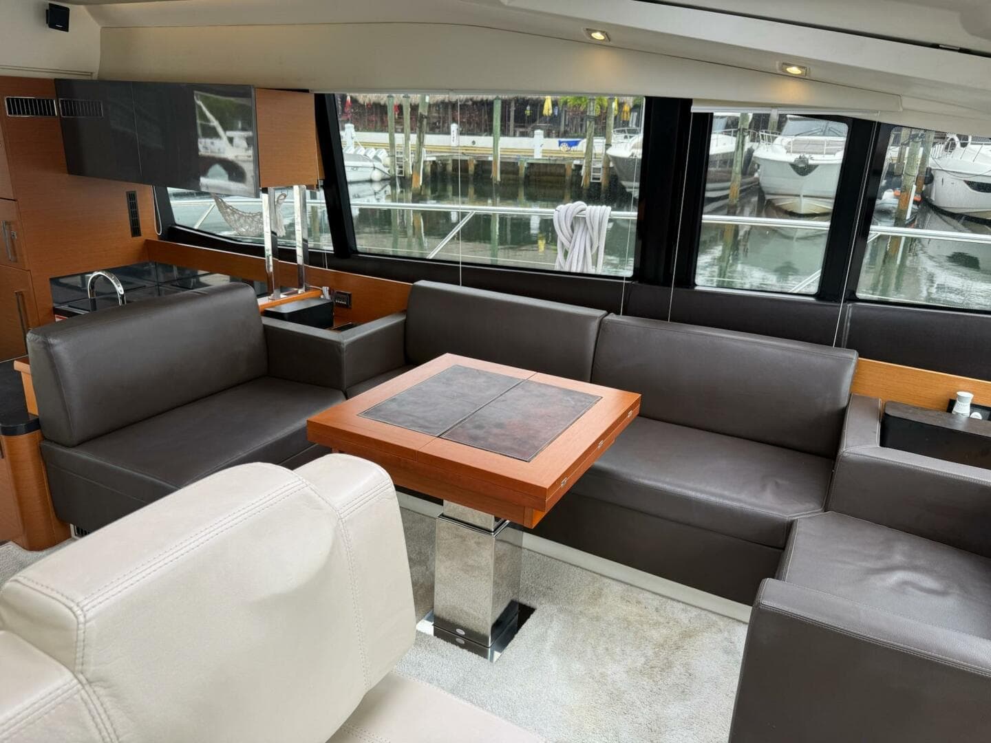 2017 Prestige 500S — photo 42