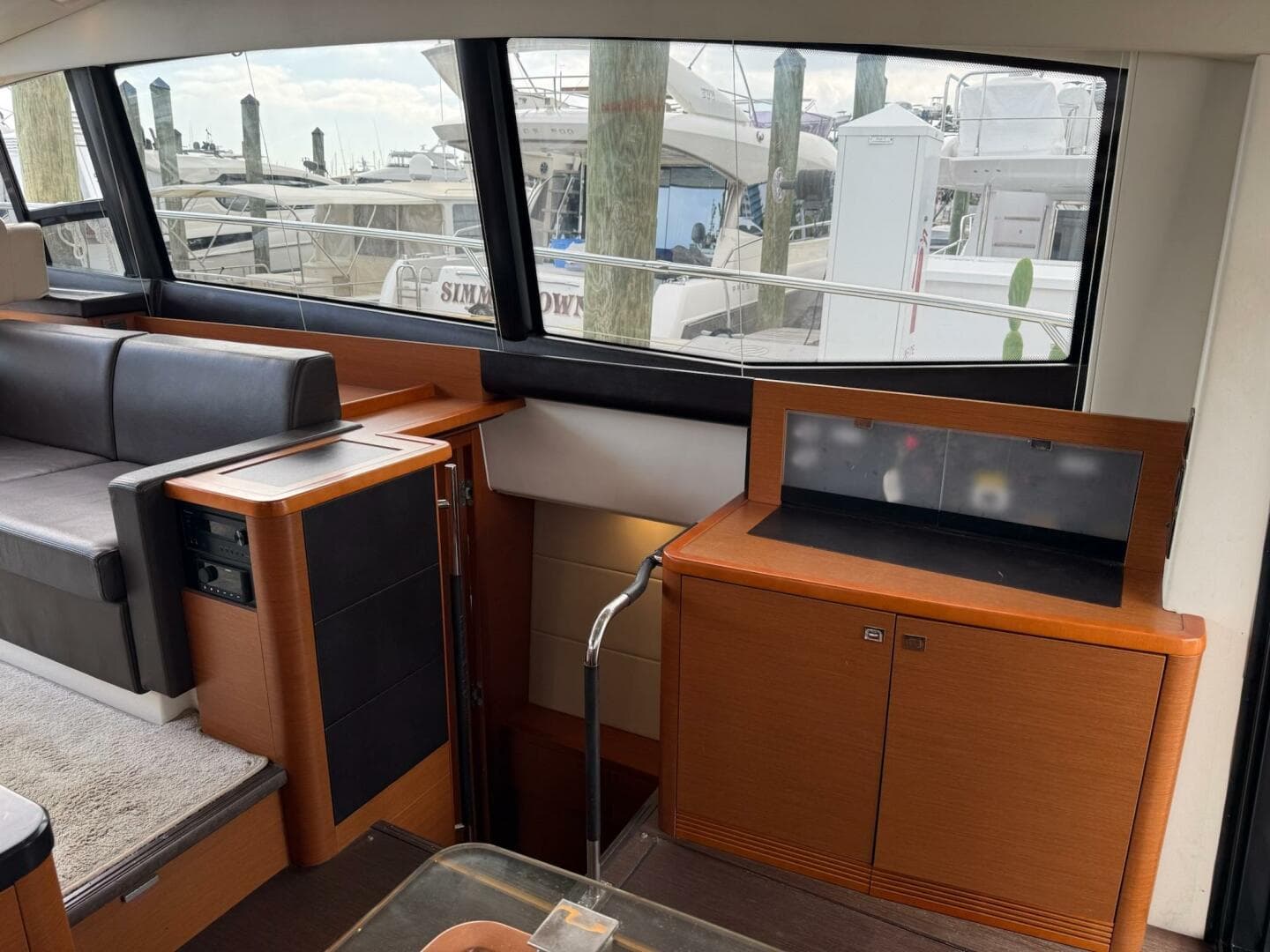 2017 Prestige 500S — photo 31