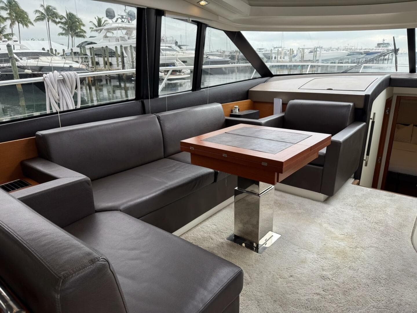 2017 Prestige 500S — photo 33