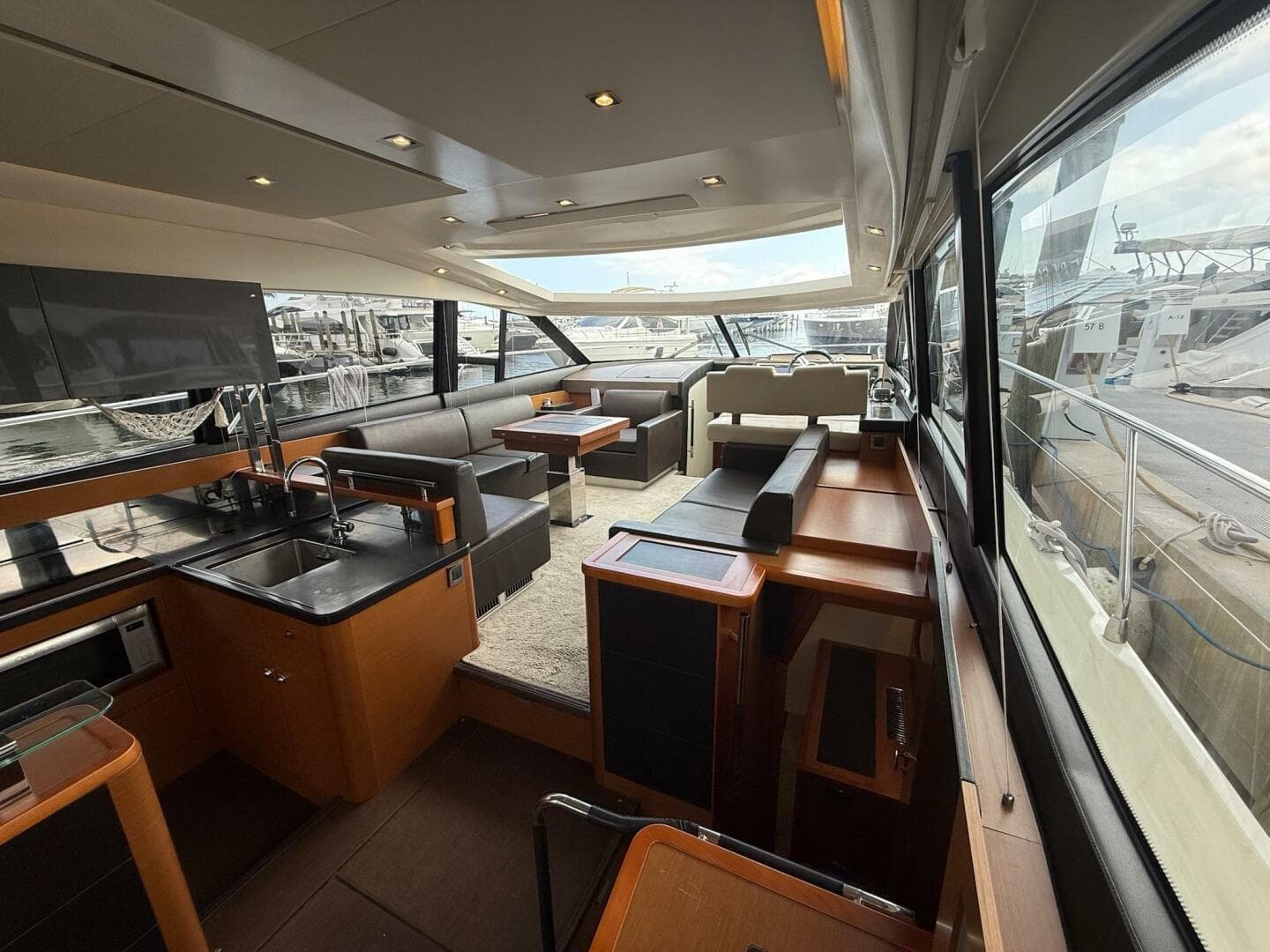 2017 Prestige 500S — photo 27