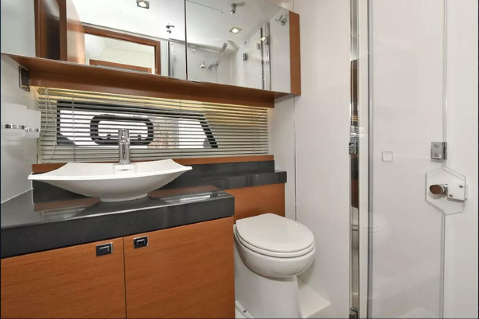 2017 Prestige 500S — photo 55