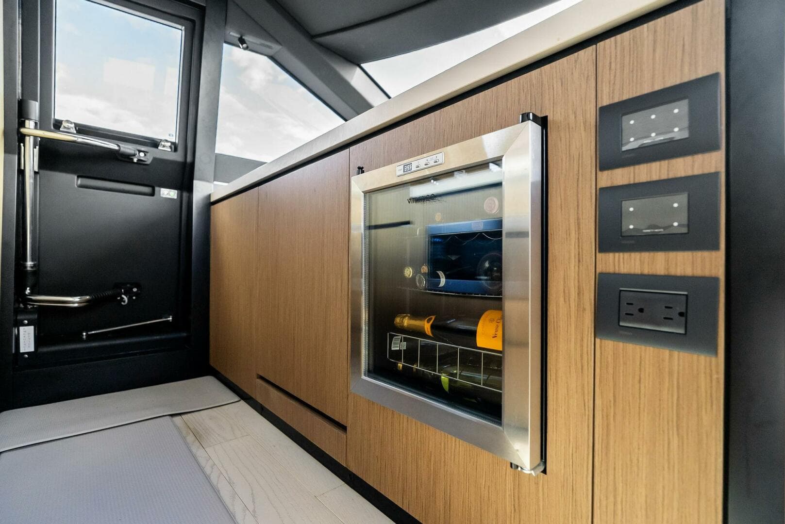 2024 Ferretti Yachts 720 — photo 61