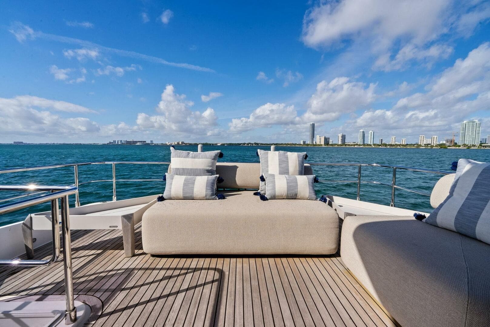 2024 Ferretti Yachts 720 — photo 37