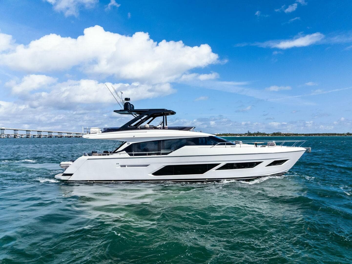 2024 Ferretti Yachts 720 — photo 3