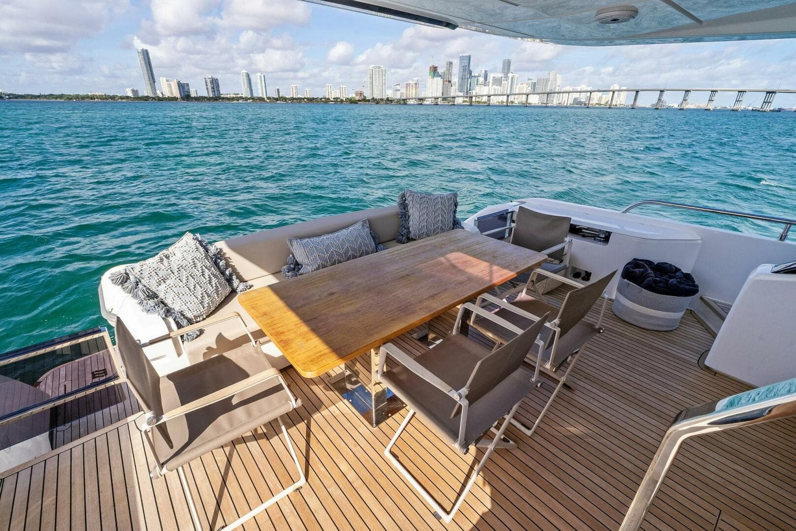 2024 Ferretti Yachts 720 — photo 32